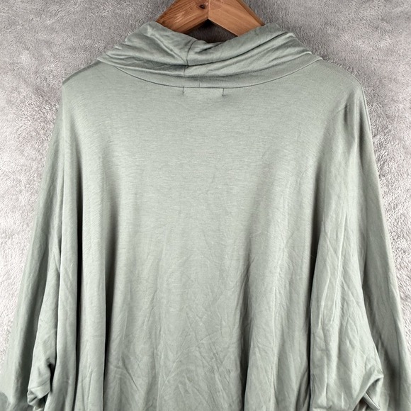 Yana K Sweater Womens One Size Sage Green Fleece Cowl Neck Dolman Sleeve NWT‎ - Picture 4 of 11
